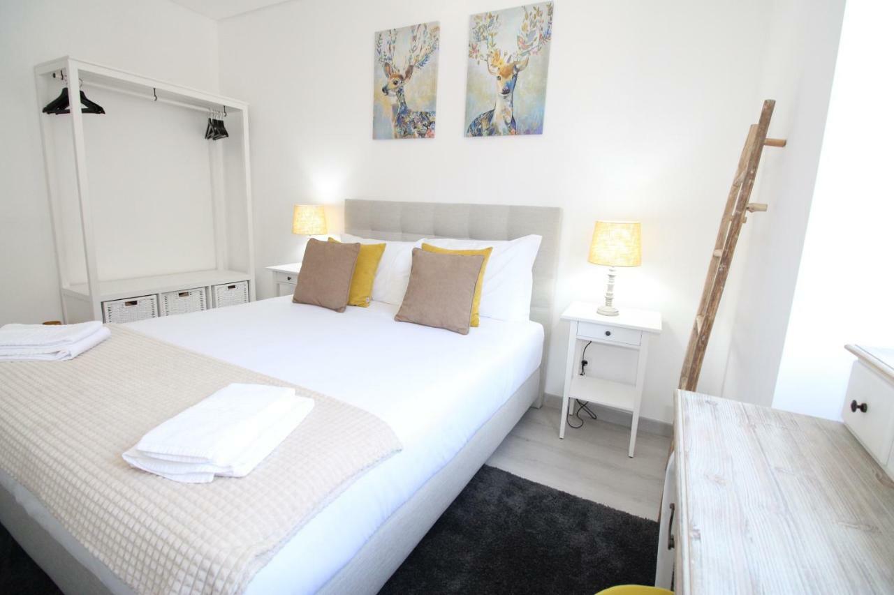 Apartamento Moderno Nas Olaias A 5 Minutos Da Faculdade Isel E Ist Lisbon Luaran gambar